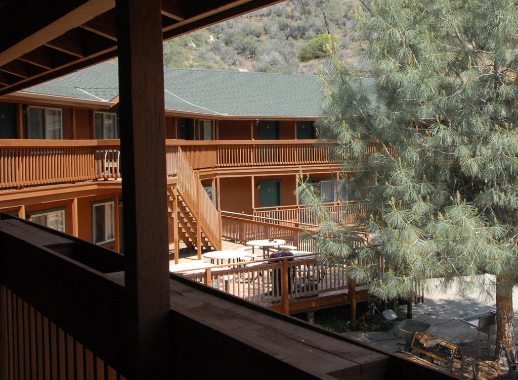 Corral Creek Lodge كيرنفيل الغرفة الصورة